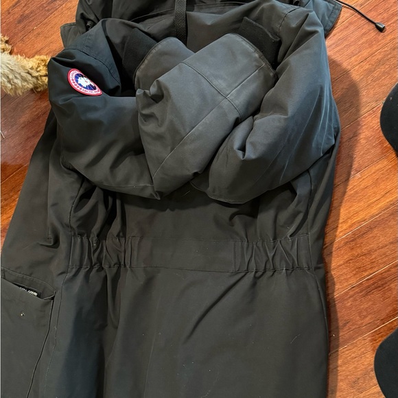 Women's Canada Goose Trillium Hooded Parka - Picture 5 of 16